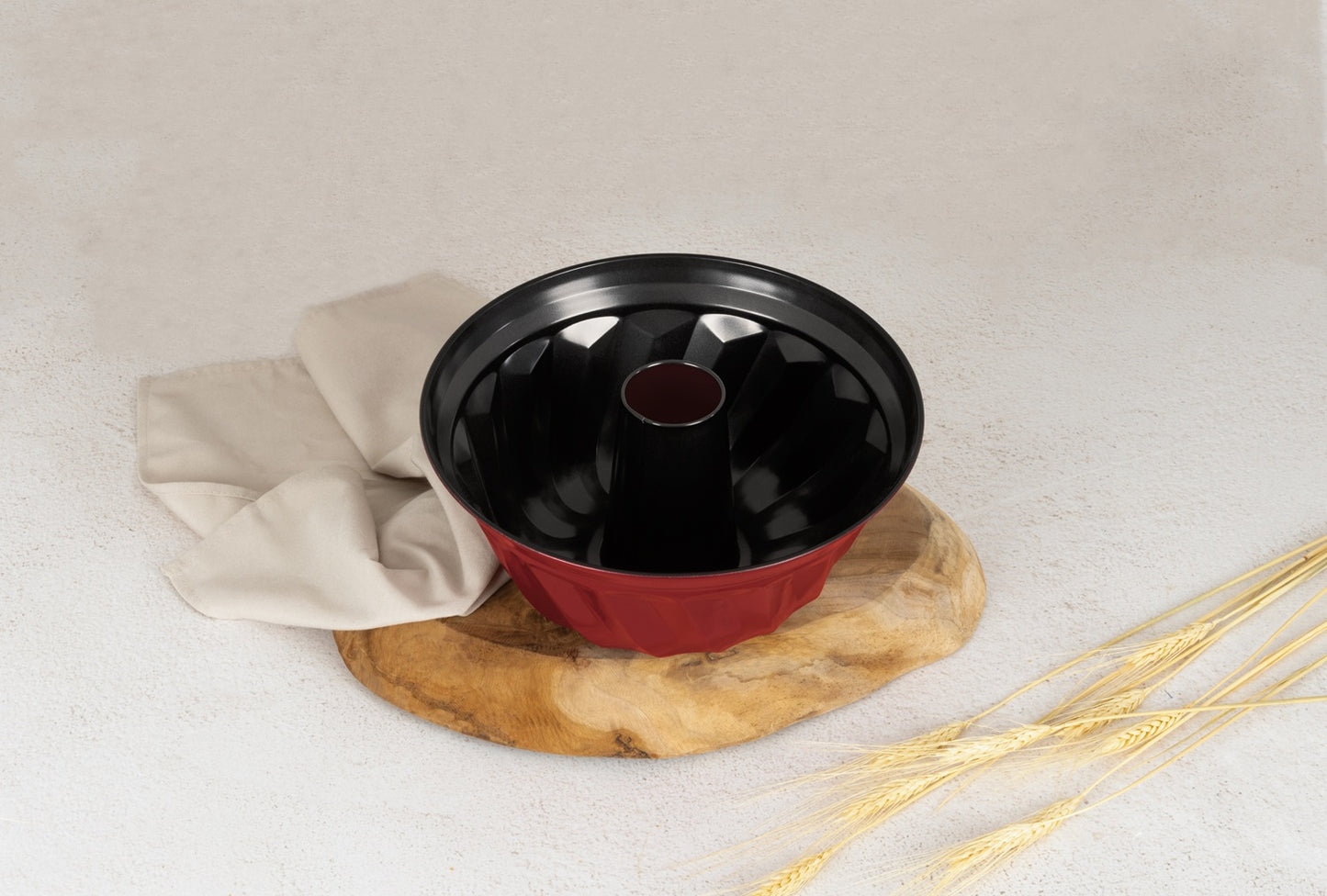 Berlinger Haus 25cm Titan Coating Non-Stick Bundt Pan - Burgundy Metallic