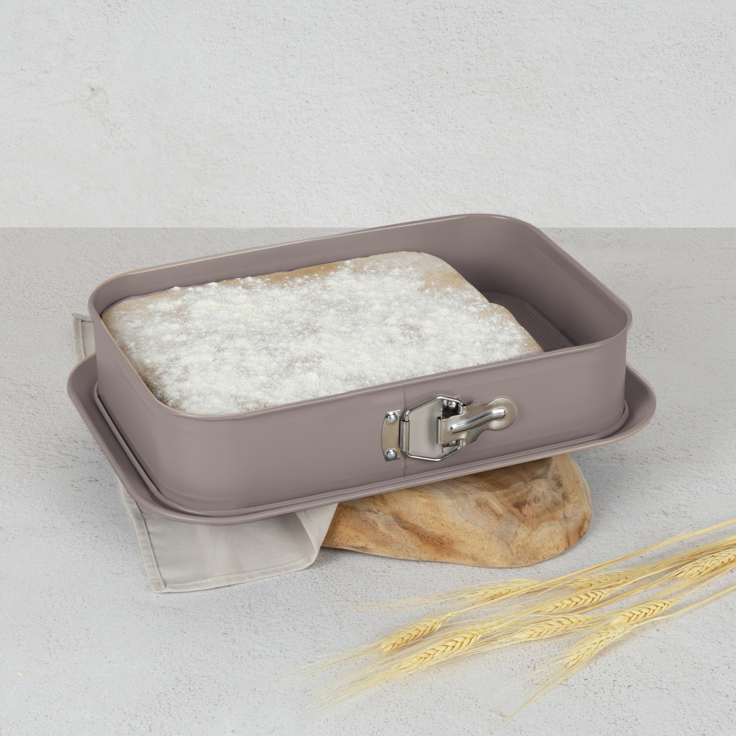 Berlinger Haus 39cm Titan Pro Non-Stick Coating Rectangle Springform – Taupe