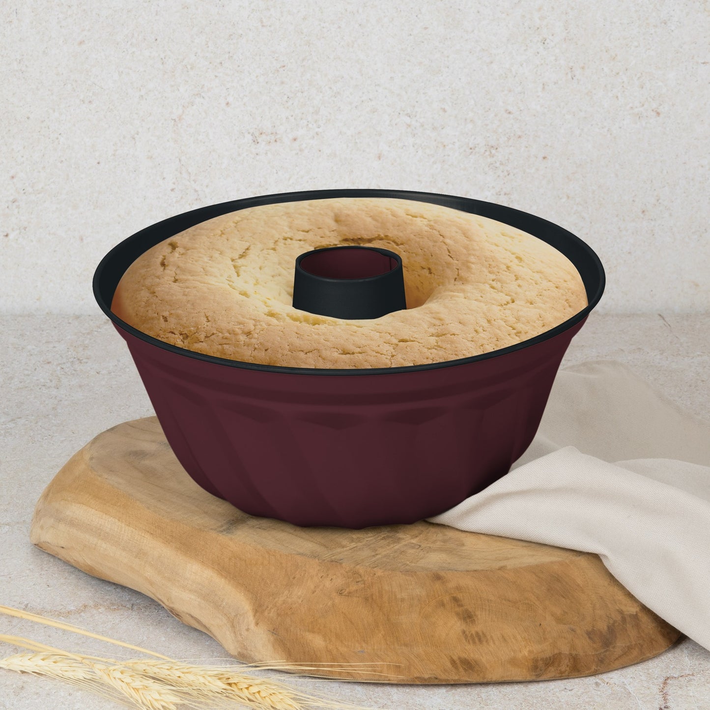 Berlinger Haus 25cm Titan Pro Non-Stick Coating Bundt Pan – Leonardo