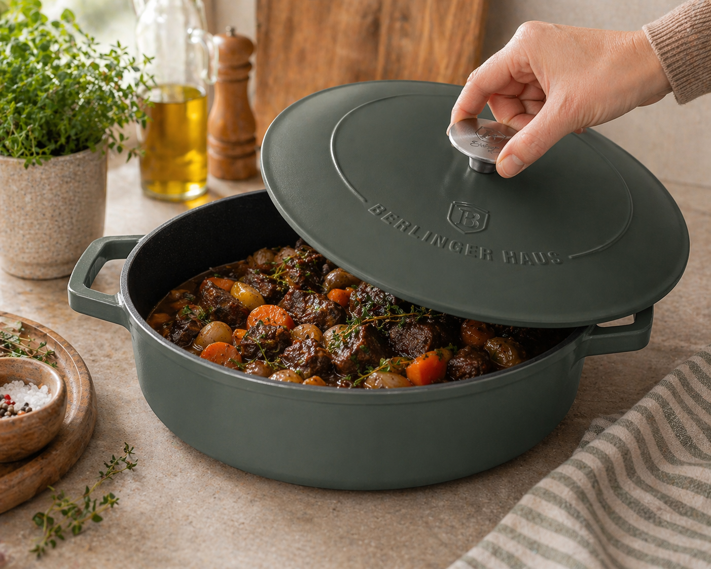 Berlinger Haus 26cm Cast Iron Shallow Pot – Matte Green