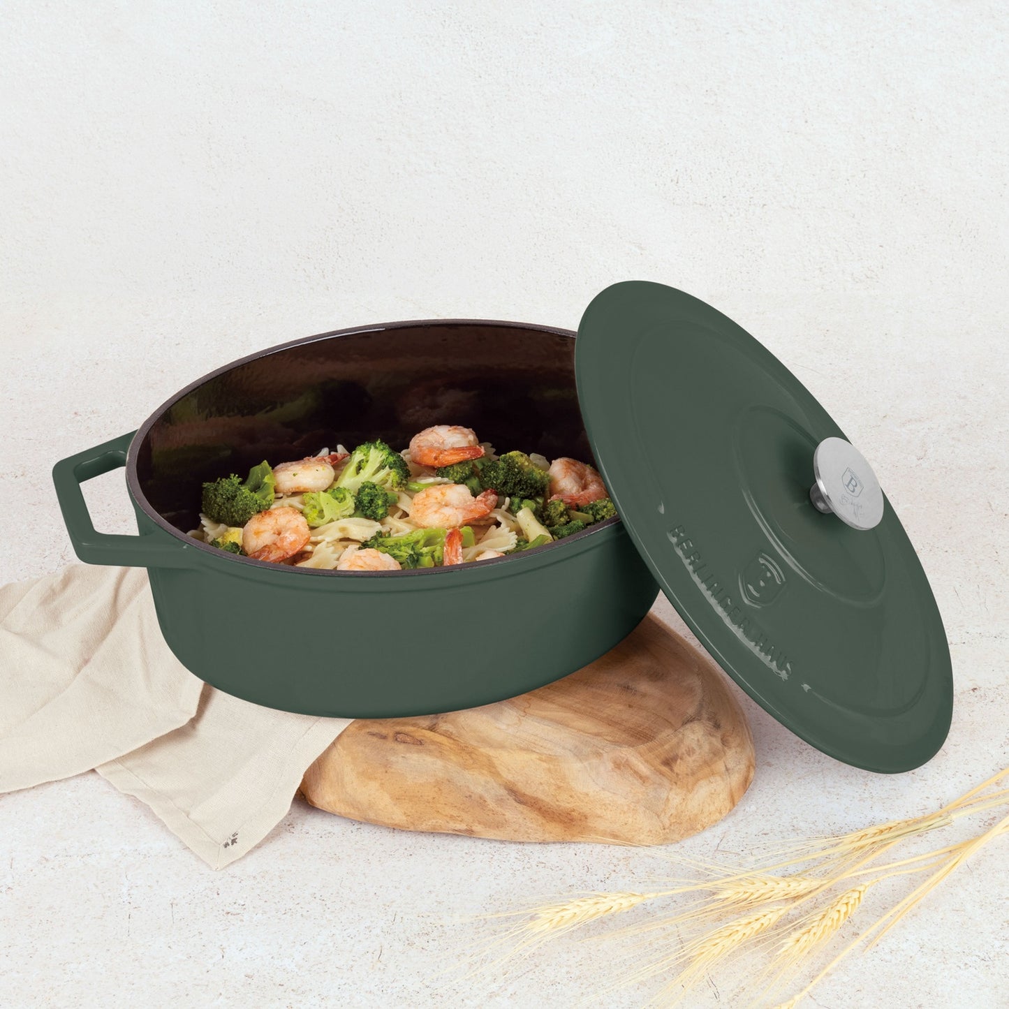 Berlinger Haus 30cm Cast Iron Oval Roaster Stew Pot - Matte Green