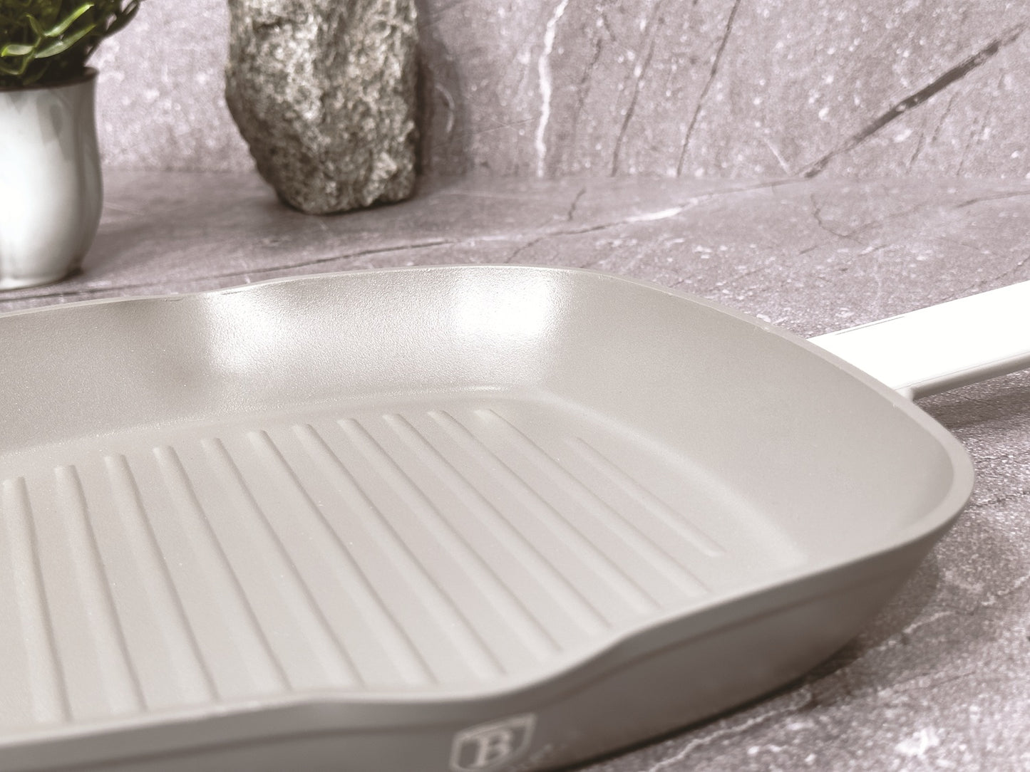 Berlinger Haus 28cm Marble Coating Grill Pan with Lid - Aspen