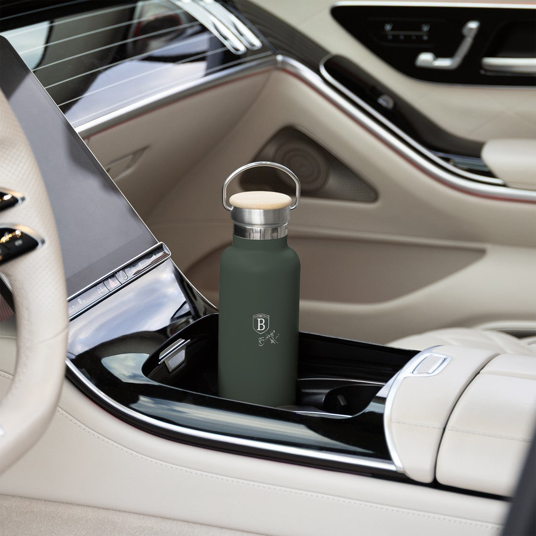 Berlinger Haus 600ml Stainless Steel Flask with Bamboo Lid – Matte Green