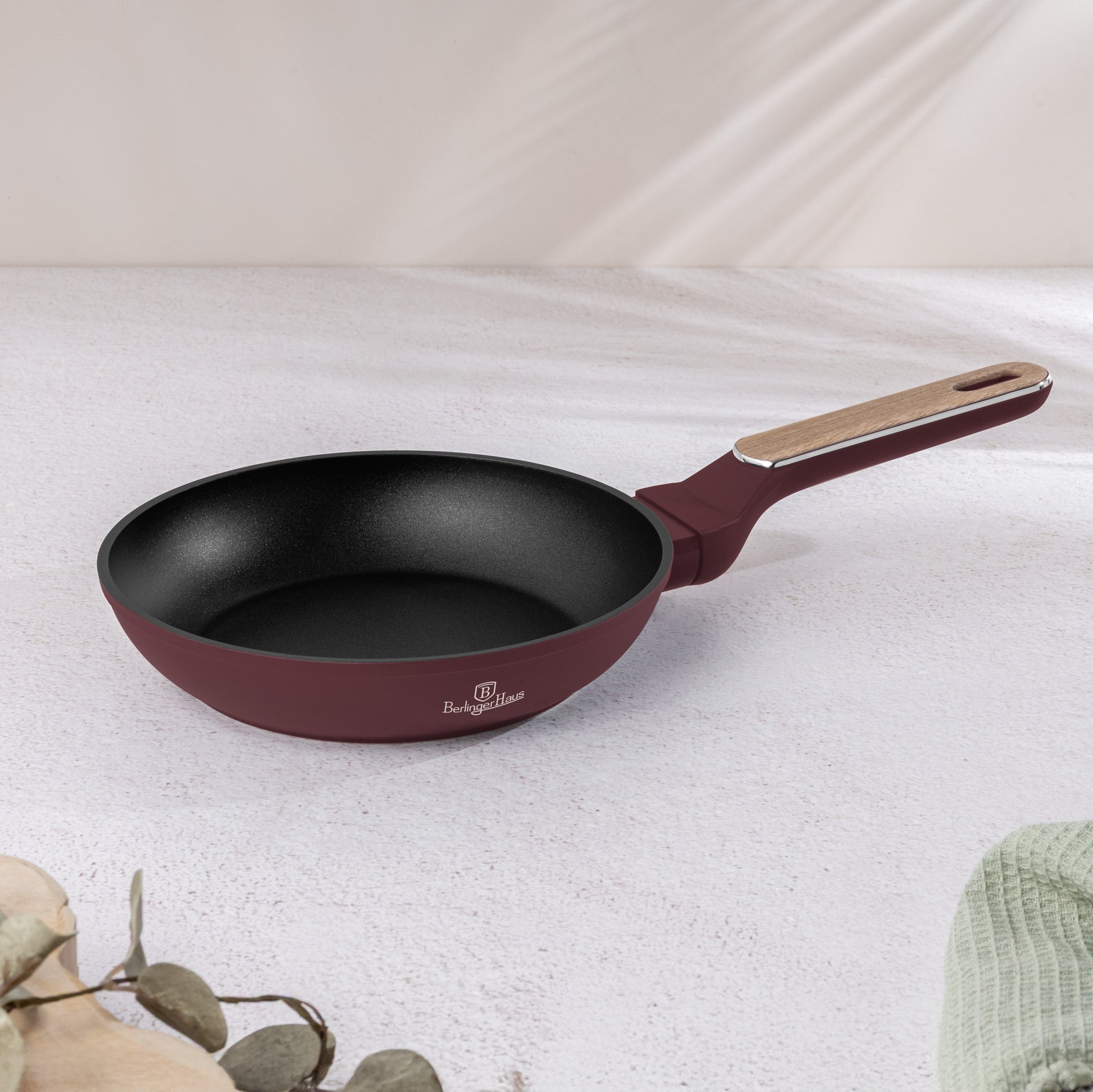 Berlinger Haus 20cm Titan Pro Non-Stick Coating Frypan – Leonardo Nordic