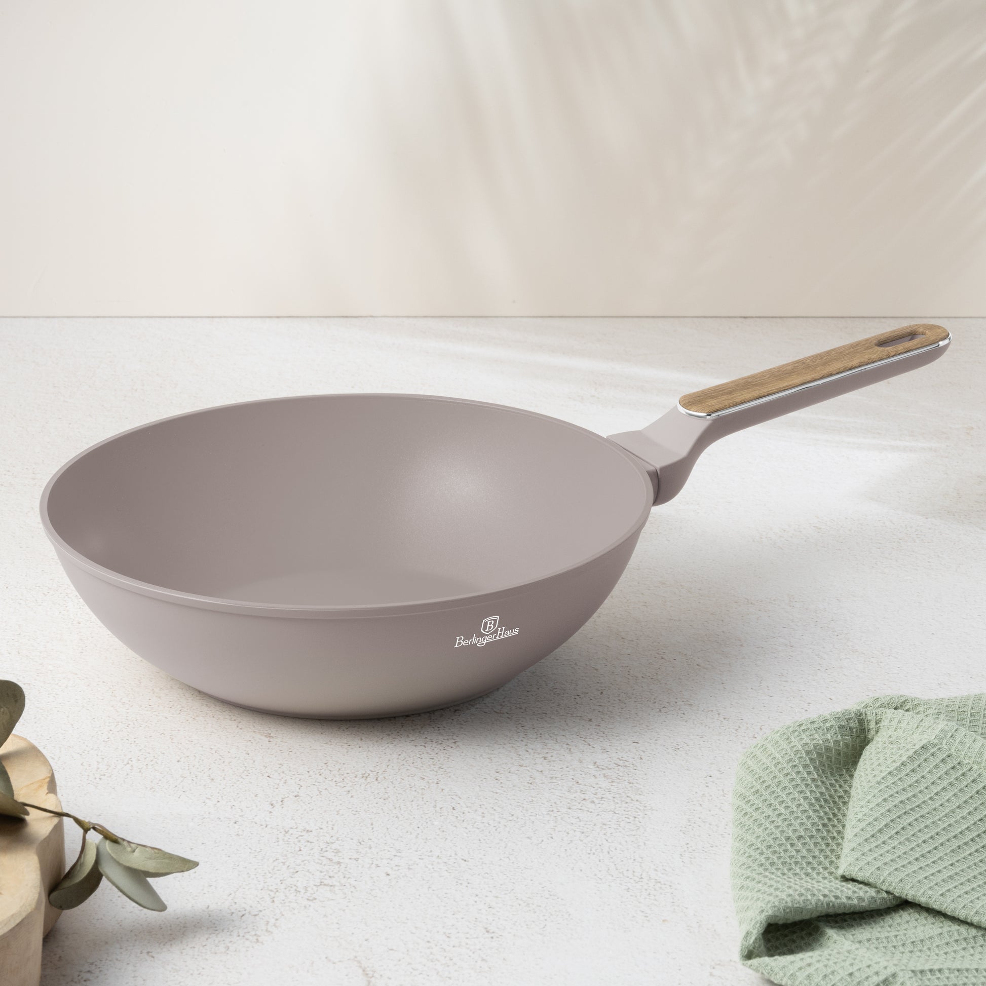 Berlinger Haus 28cm Titan Pro Non-Stick Coating Wok – Taupe Nordic