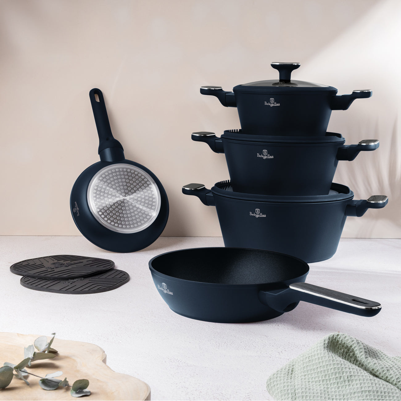 Berlinger Haus 10-Piece Titan Pro Non-Stick Coating Cookware set - Deep Sea