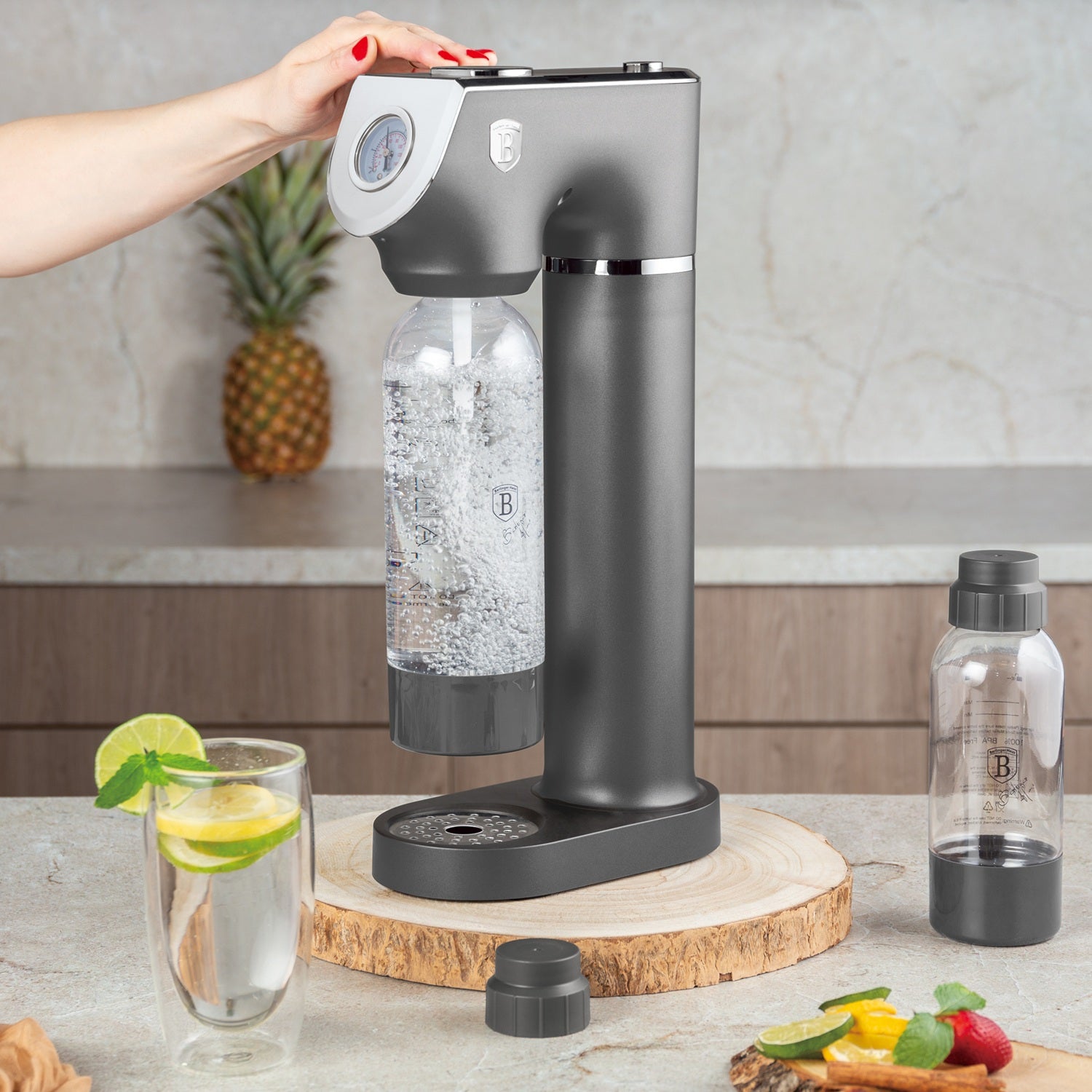 Berlinger Haus Soda Maker with 2 Bottles & Barometer - Anthracite