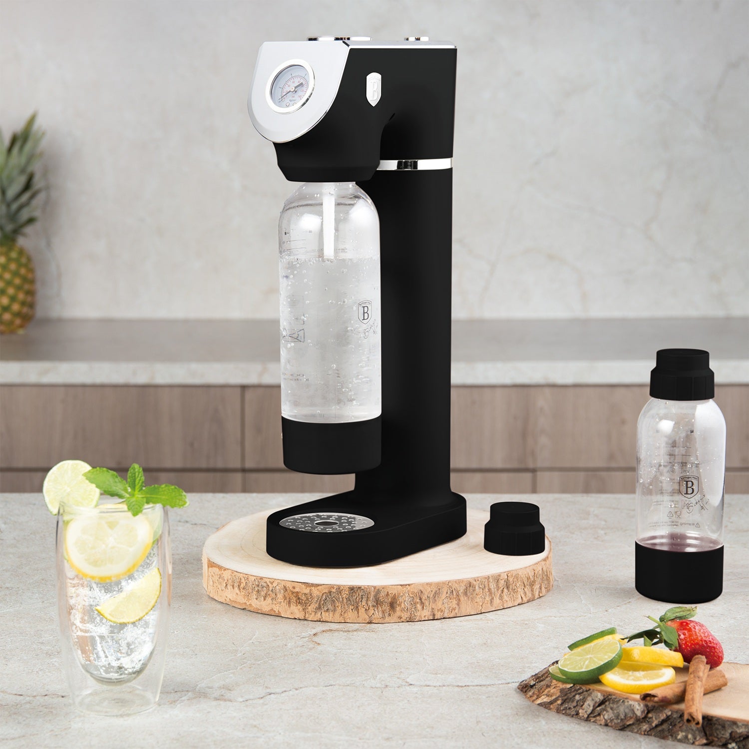 Berlinger Haus Soda Maker with 2 Bottles & Barometer - Matte Black