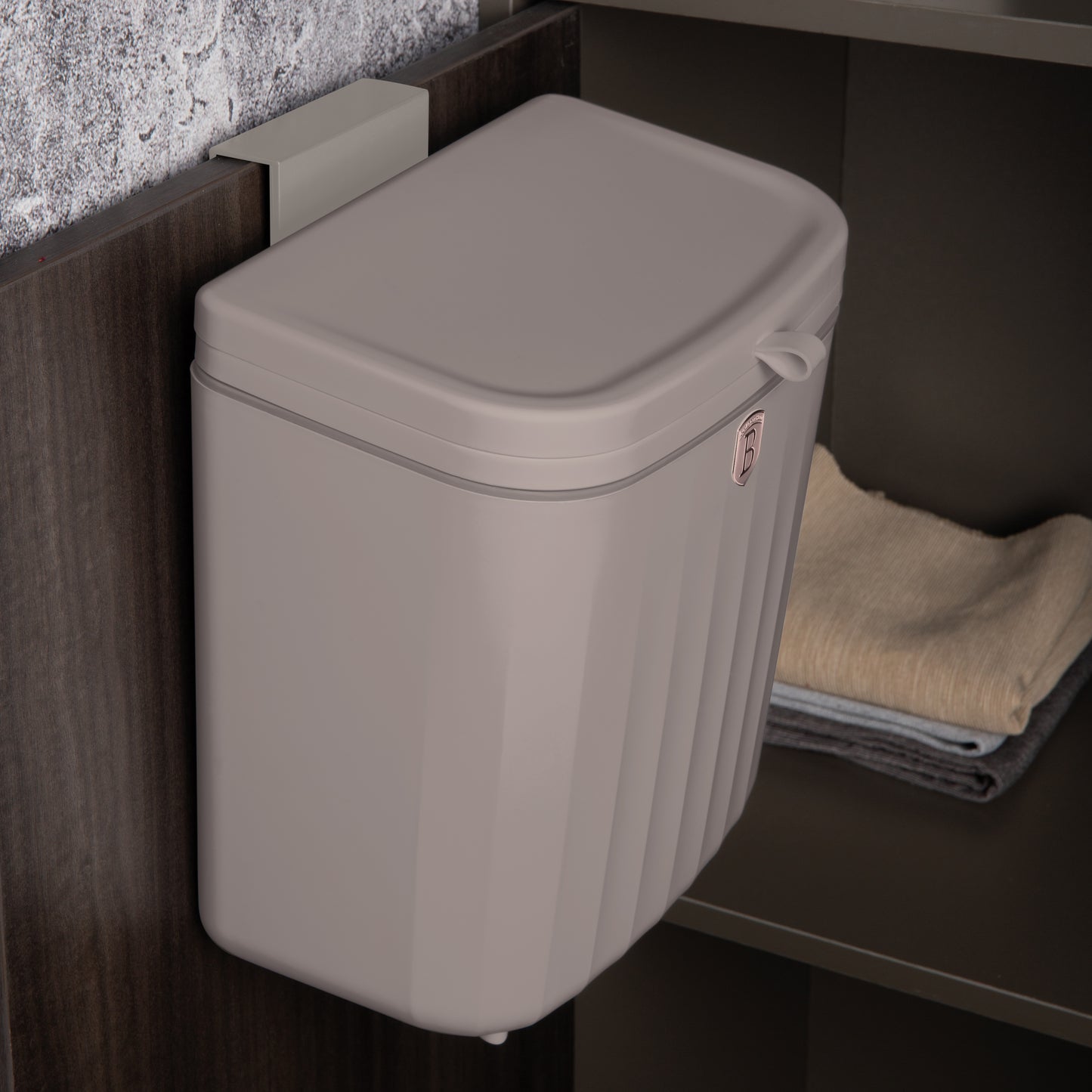 Berlinger Haus 7L Hanging Bin – Taupe