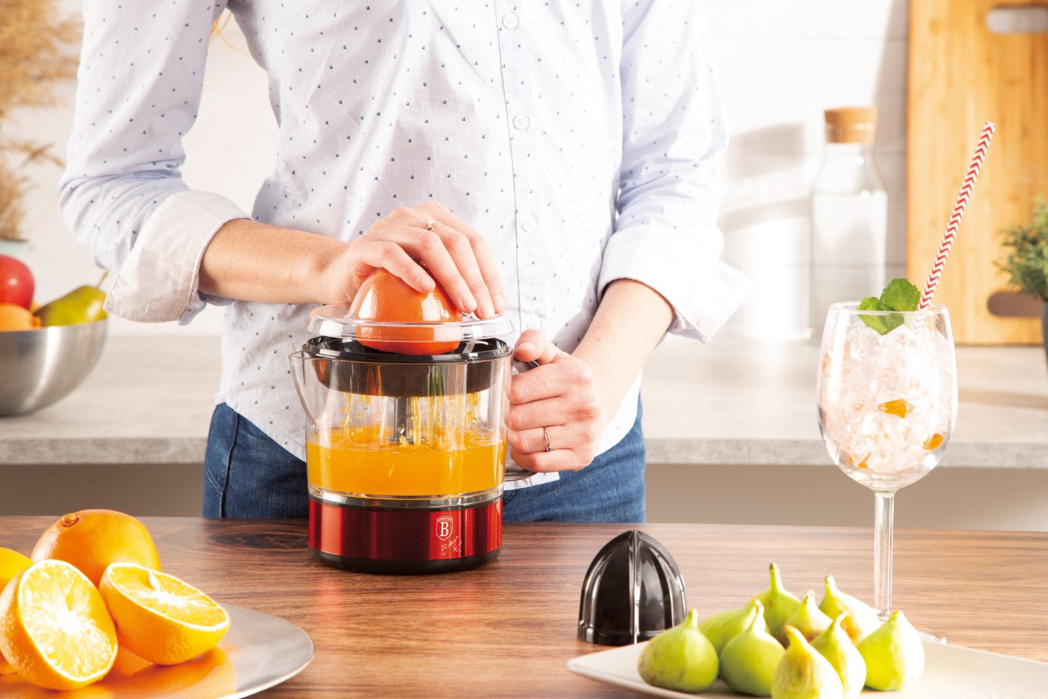 Berlinger Haus 700ml Electric Citrus Juicer - Burgundy