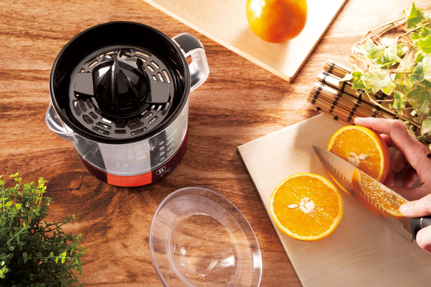 Berlinger Haus 700ml Electric Citrus Juicer - Burgundy