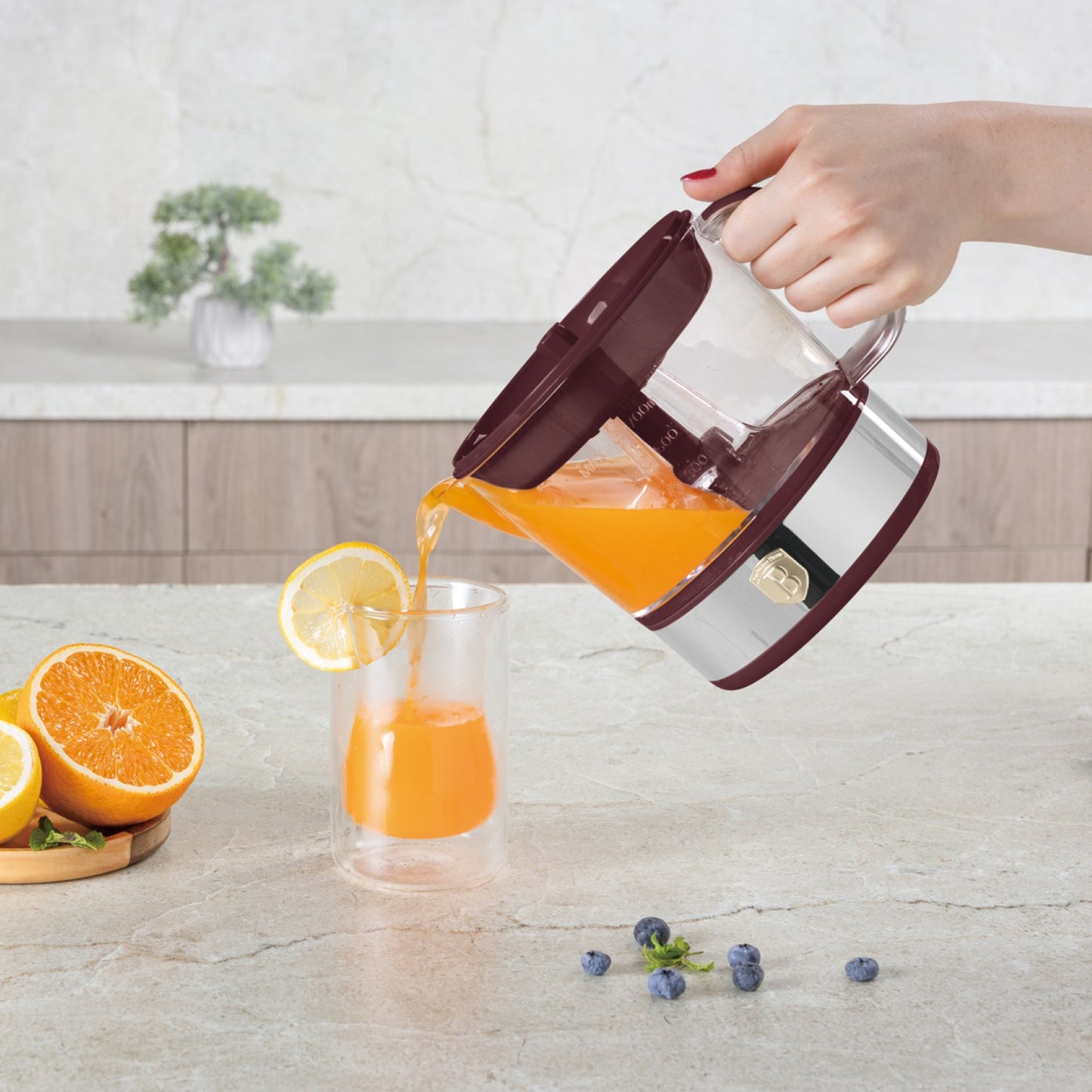 Berlinger Haus 0.7L Electric Citrus Juicer - Leonardo