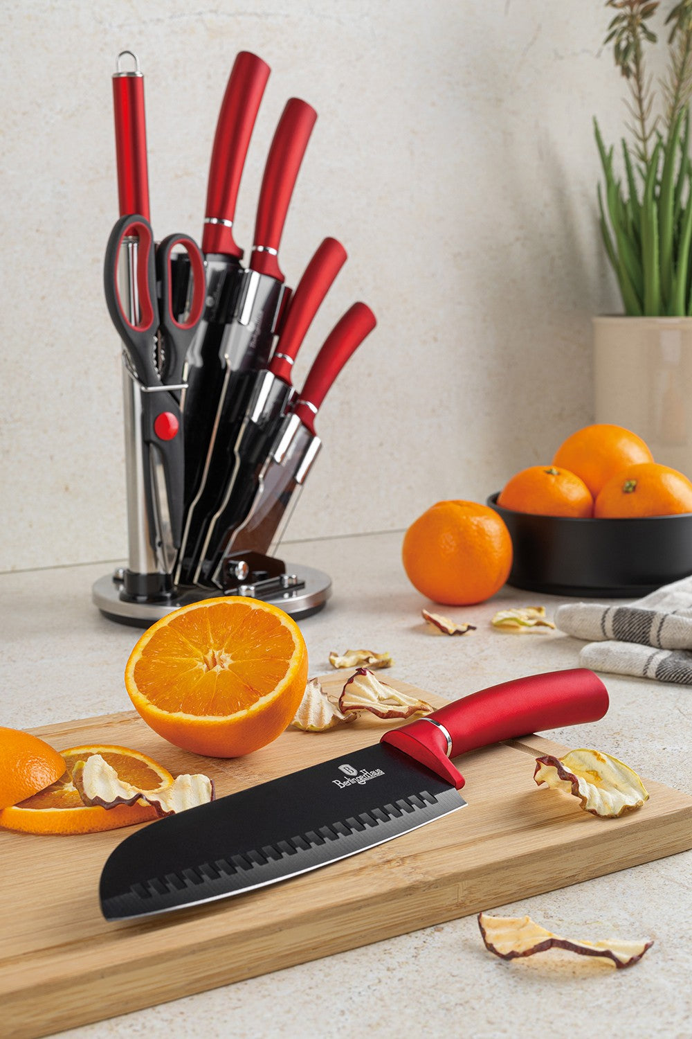 Berlinger Haus 6-Piece Knife Set with Bamboo Cutting Board - Burgundy Metallic