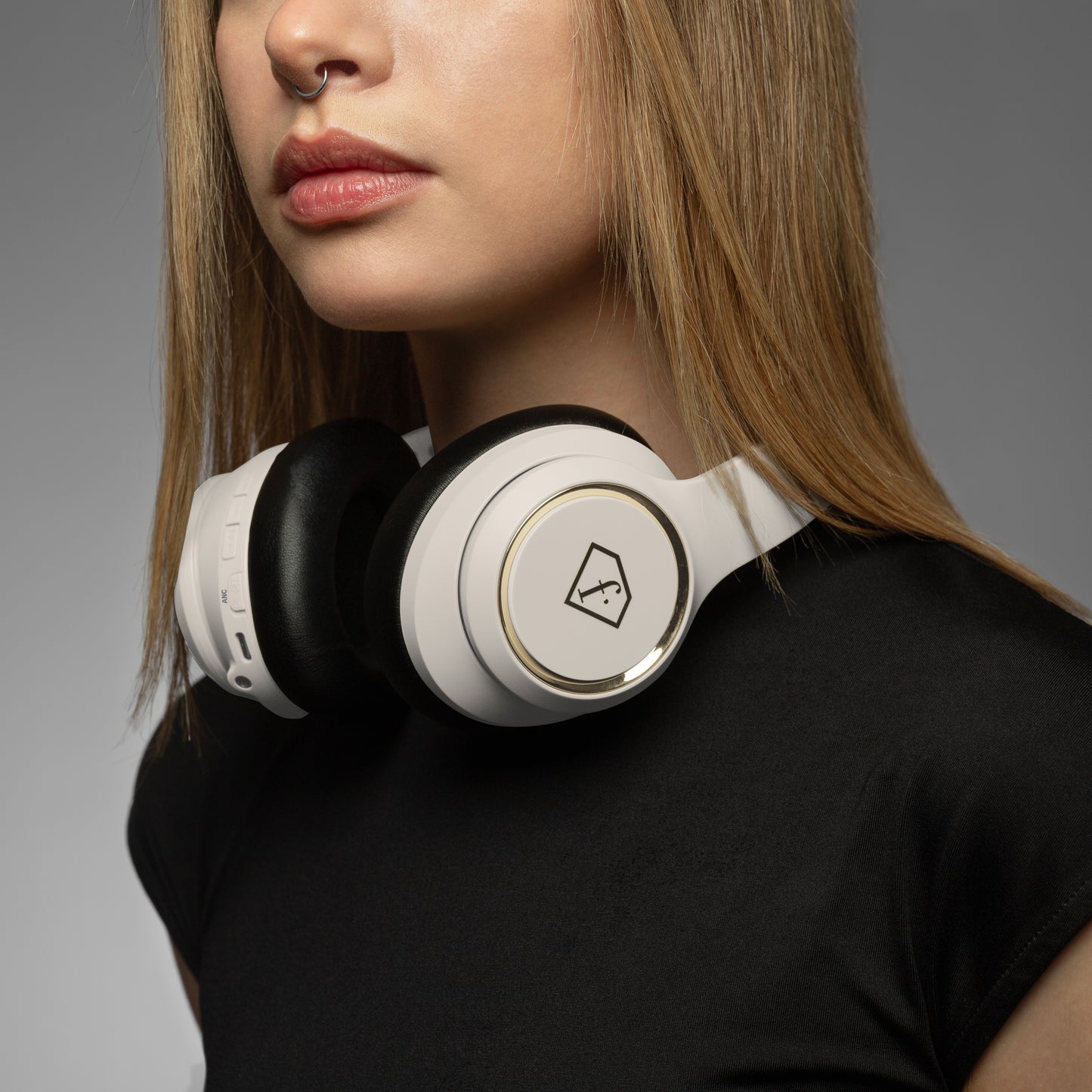 Fashion TV Noise Cancellation Wireless Headphones – Sahara