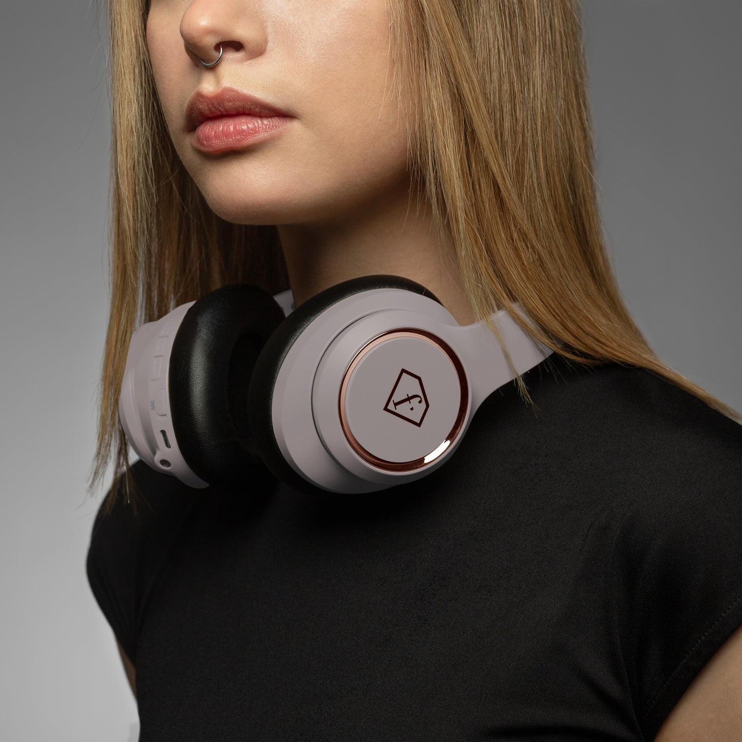 Fashion TV Noise Cancellation Wireless Headphones – Taupe